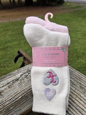 Juicy Couture Cream & Pink Women's Boot Socks - Heart Logo